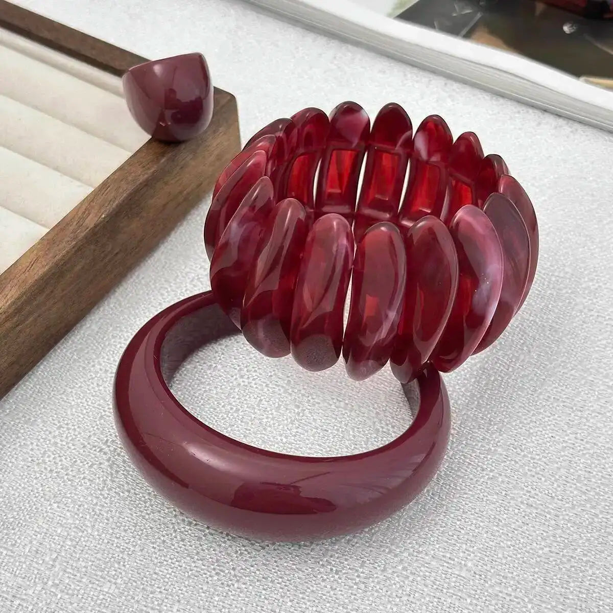 Salircon Boho Red Acrylic Resin Chunky Bangles Women on Hand Trendy Irregular Geometric Charm Wide Hip Hop Cuff Bracelet Jewelry