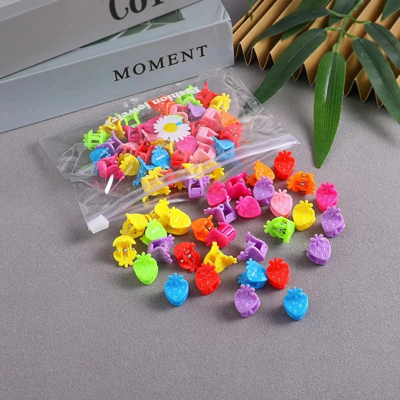 50pcs Girls Small Hair Claw Clips Colorful Plastic Clips Hairpin Flower Heart Mini Multi-Shape Hair Claw Kids Hair Accessories
