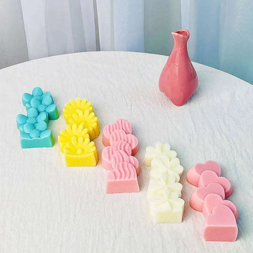 For fun Stacks of Love Sun flower Silicone Candle Mold DIY Four Leaf Clover Daisy Candle Making Soap Resin Mold Gifts Home Decor