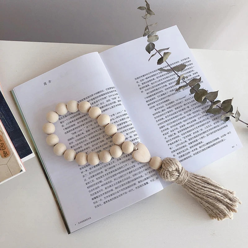 1Pc 28cm Log Color Wood Bead Garland Rustic Wall Hanging Hemp Rope Tassel Beaded with Heart Knot Woven Pendant Home Decoration