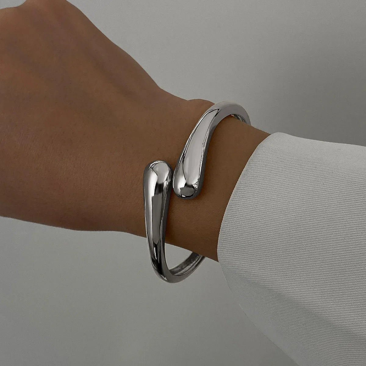 3 PCS Set Gold Color Wide Bangles for Women Girls Classic Exaggerated Big Statement Bracelet Luxury Wedding Party Jewelry Gift