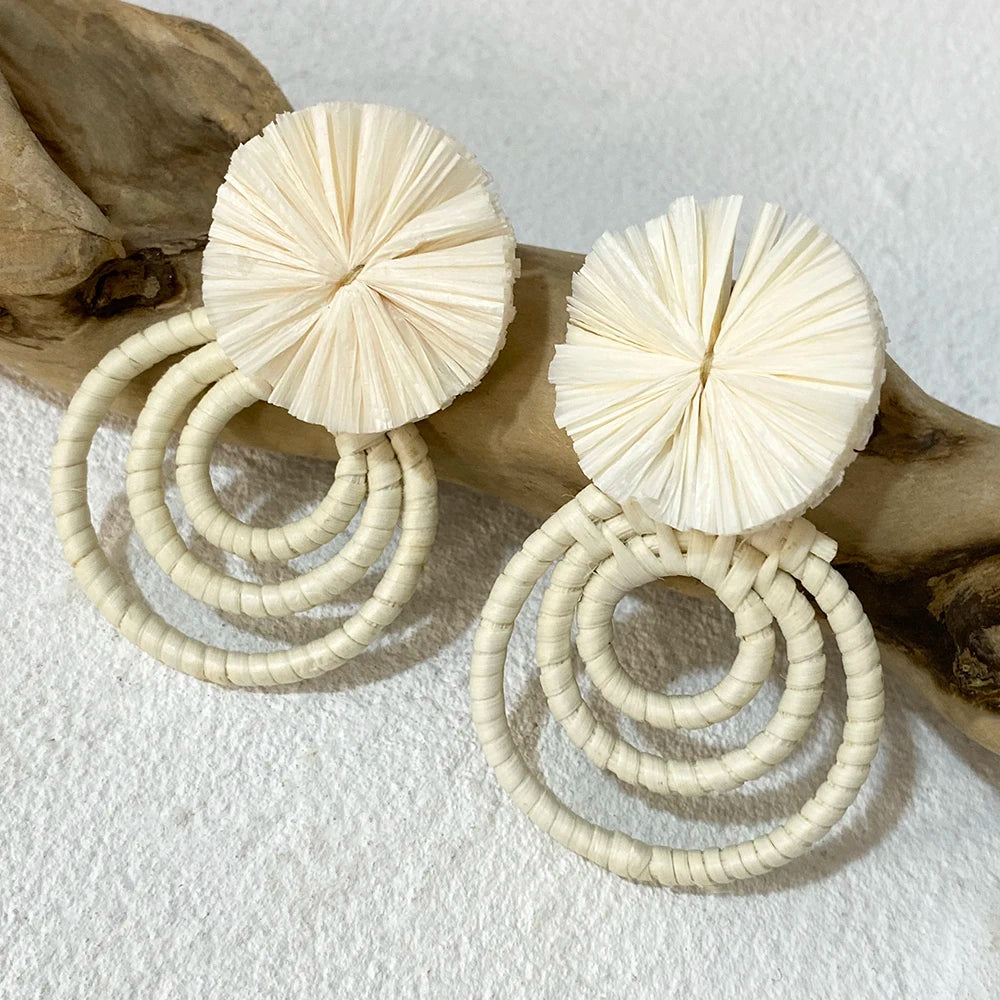 AENSOA Handmade Two Tone Rattan Knit Wrapped Round Drop Earrings for Women Geometric Circles Wooden Raffia Earrings Jewelry 2023