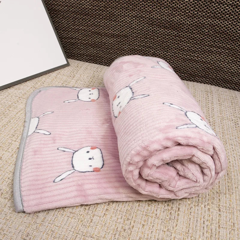 Hemasa Soft flannel dog blanket winter warm and comfortable pet bed sheet mat cartoon cute cat and dog sleeping blanket pet supplies