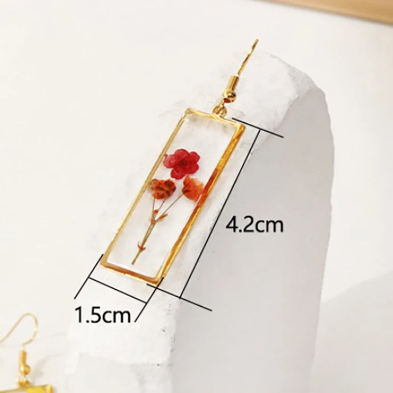 Elegant Real Flower Earrings Women Unique Epoxy Resin Pressed Flower Earring Wholesale Statement Jewelry Flower Pressed Earrings