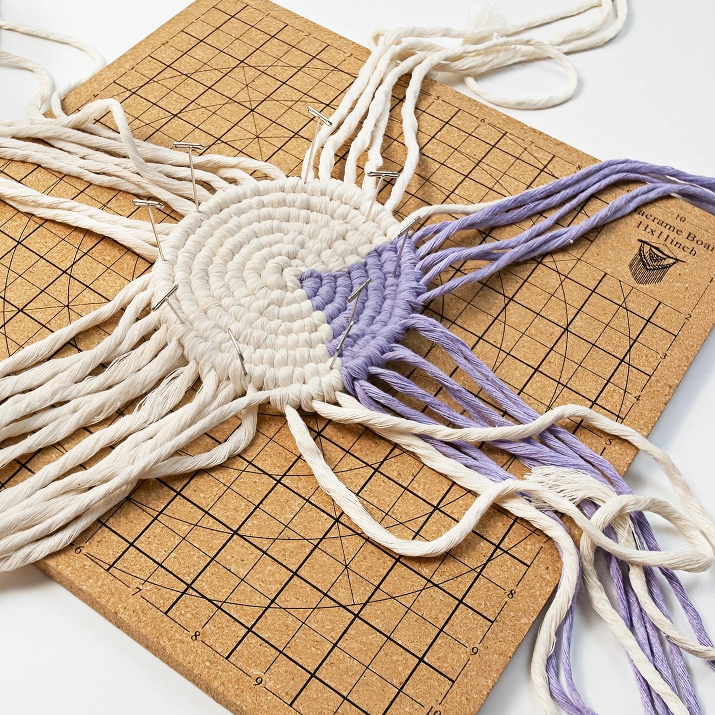 Tejesa Hand Macrame Board Double Sided Gridded Macrame Mat Hand Knitting Cork Board for Braiding Bracelet DIY Project Boho Dreamcatcher