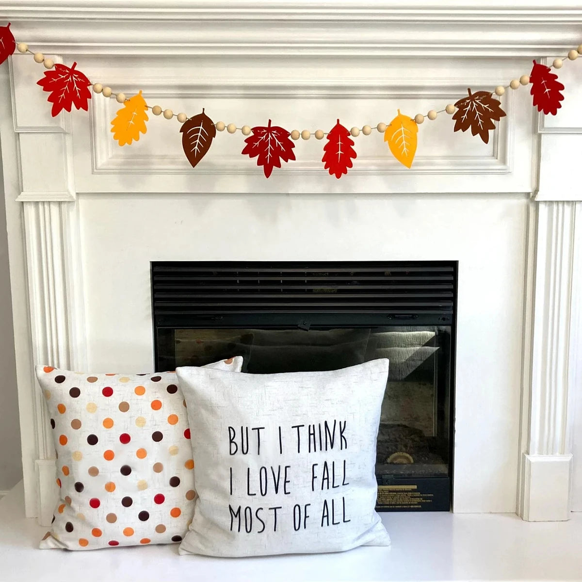 Autumn Leaf Garland Fall Maple Leaf Hanging Banner for Harvest Thanksgiving Seasonal Home Decoration Wood Bead Felt Decor Gift