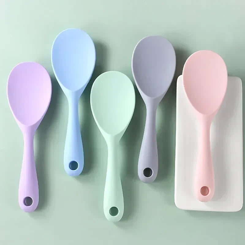 Hanging Silicone Rice Spoon Kitchen Ladle Non-stick Saucepan Electric Rice Cooker Cooking Scoop with Holes Household Items