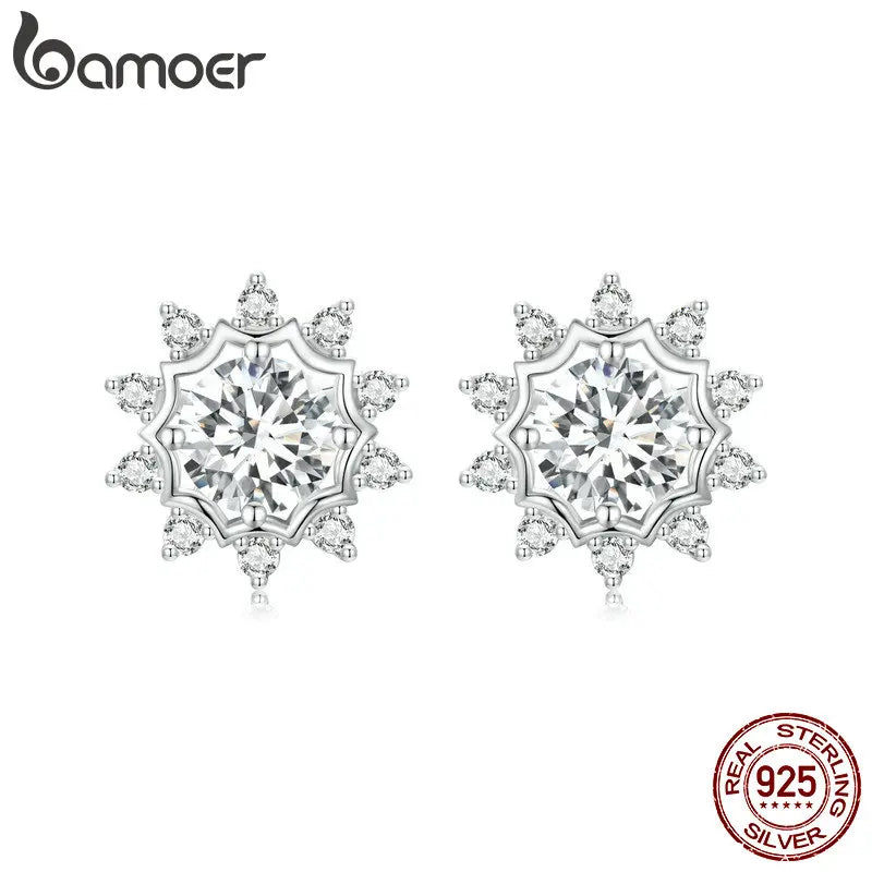 BAMOER Moissanite Stud Earrings for Women, 925 Sterling Silver Dazzling Ideal Cut Lab Created Diamond Earrings MSE048