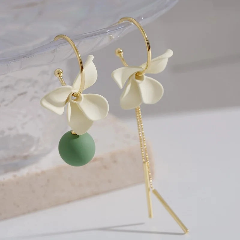 Summer Cute Green Flower Stud Earrings for Women Korean Fashion Temperament Long Tassel Asymmetrical Earring Party Jewelry Gift