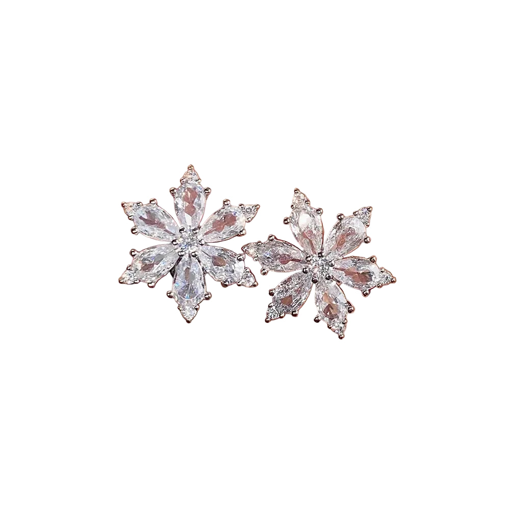 Tejesa Huitan Simple Versatile Women's Cubic Zirconia Stud Earrings Silver Color High Quality Ear Accessory Daily Wear Wedding Jewelry