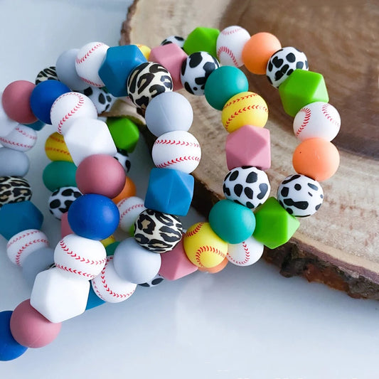 New Design Popular Sports Softball Wristlet Bracelet Custom Colorful Silicone Sports Beads Bangles Keyring Fashion Charm Jewelry