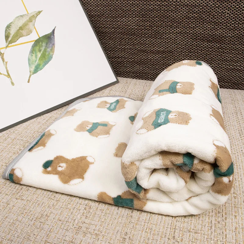 Hemasa Soft flannel dog blanket winter warm and comfortable pet bed sheet mat cartoon cute cat and dog sleeping blanket pet supplies