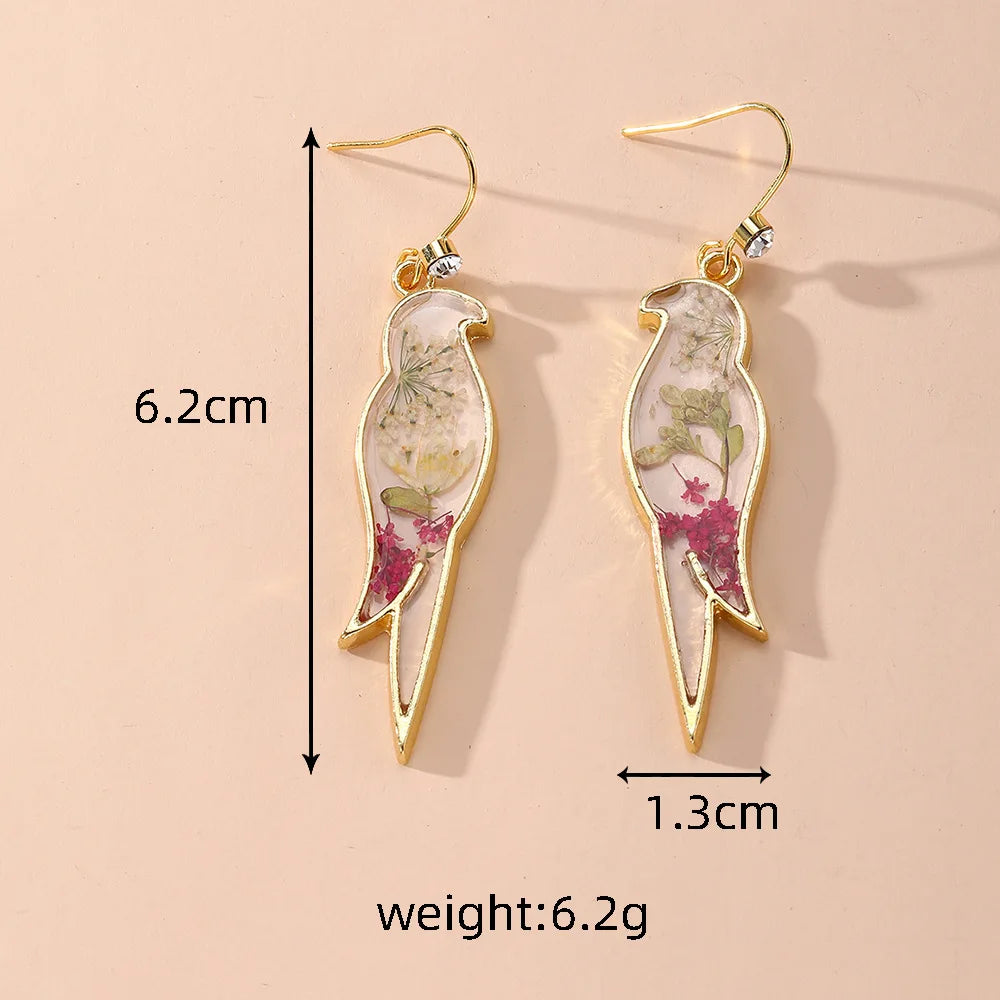 Unique Small Bird Shape Pressed Flowers Earrings Creative Epoxy Resin Natural Flower Butterflies Shape Earring Statement Jewelry
