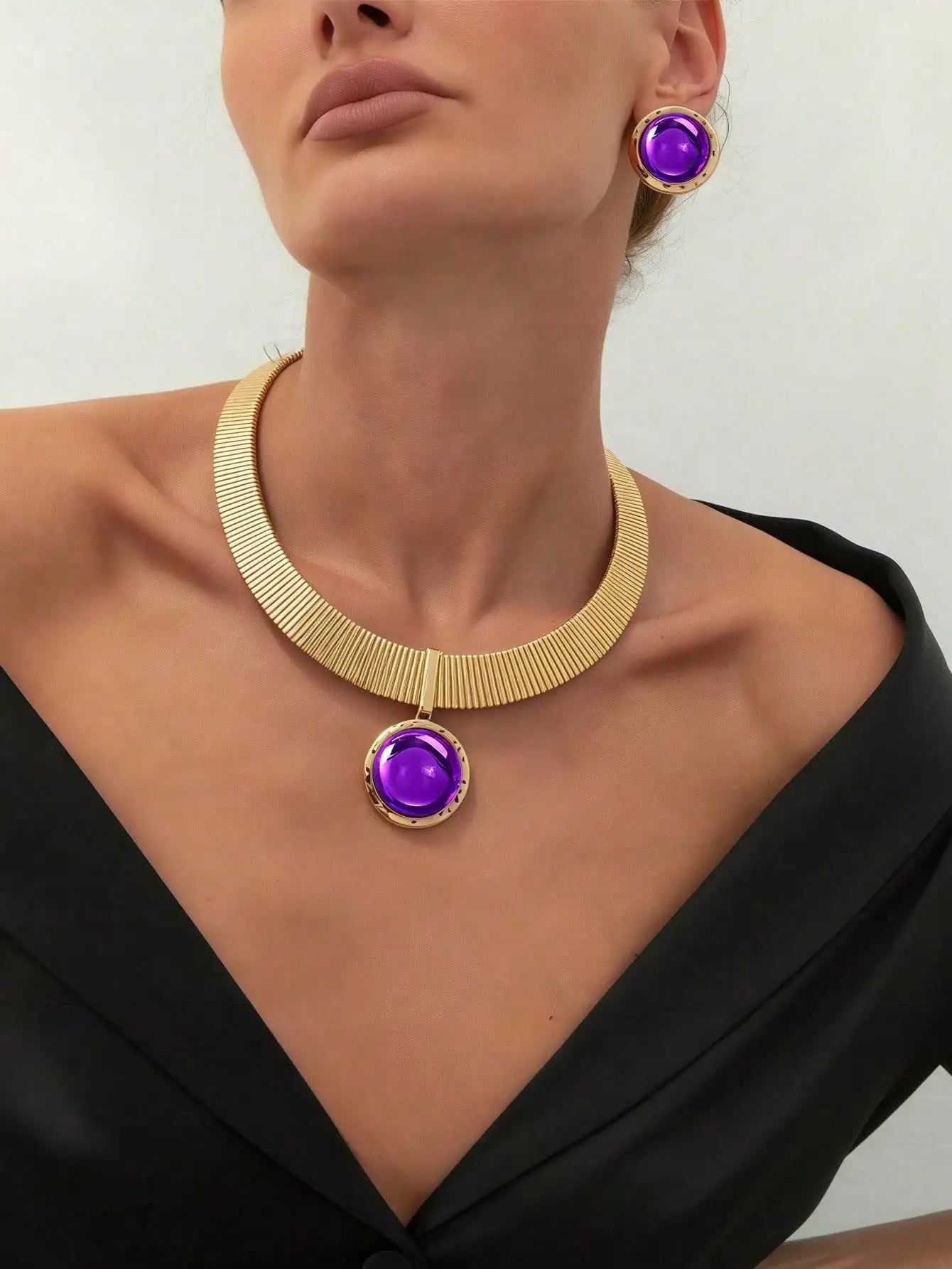 Elegant Metal Necklace Bracelet Set with Exaggerated Purple Pendant for Wedding Banquet Lightweight Luxury Bride Jewelry