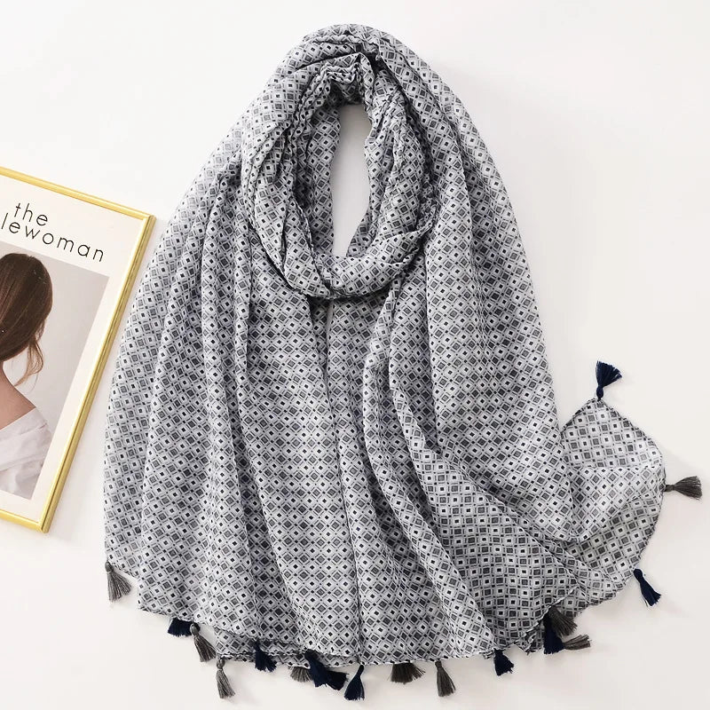 Elegant Woman Shawl Fashion Design Tassel Cotton Scarf Muslim Hijab Scarfs Floral Print Ladies Scarves For Beach Party Bandana