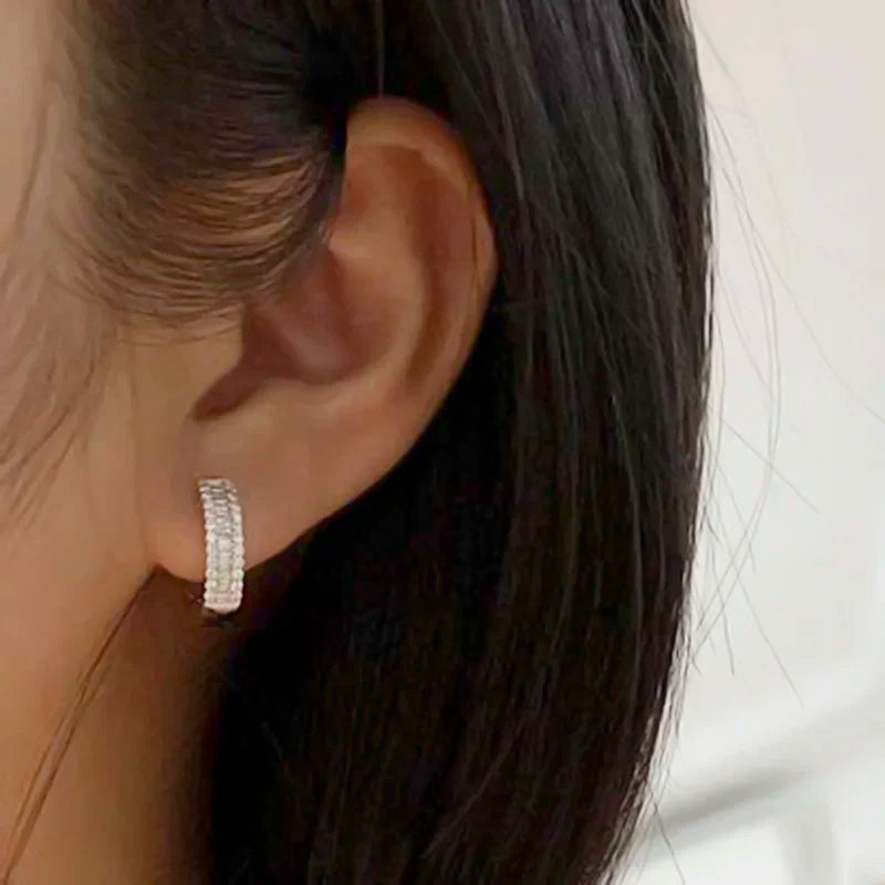 Huitan Women Hoop Earrings Inlaid Dazzling Cubic Zirconia Simple Circle Design Party Daily Accessories Versatile Trendy Jewelry