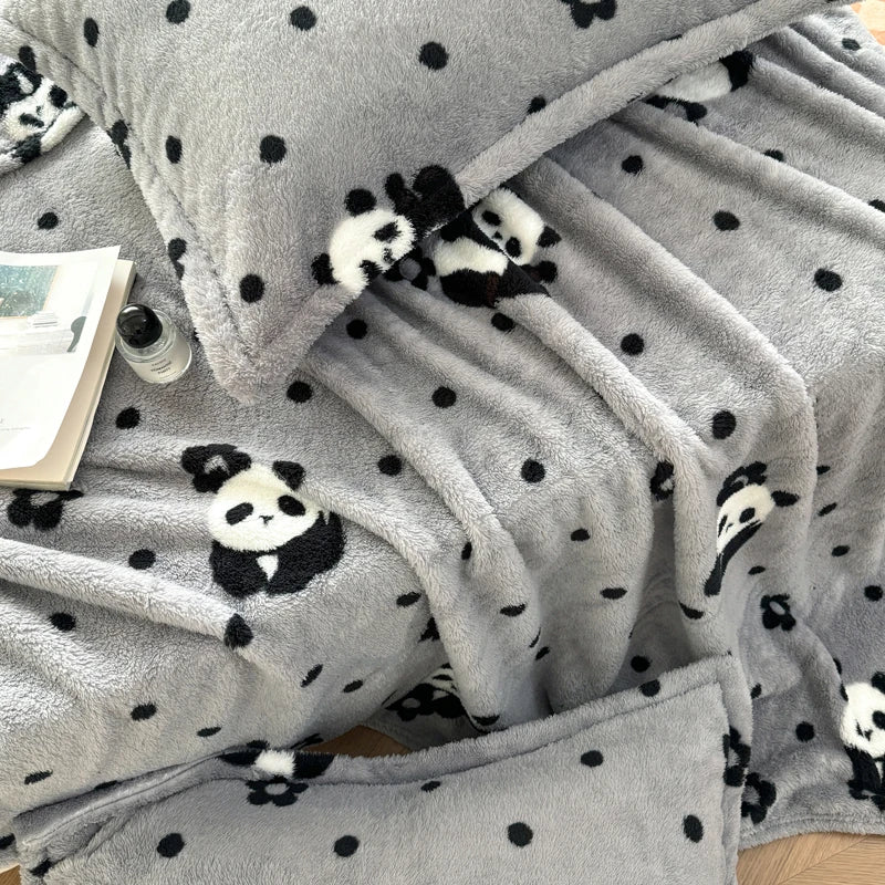 Tejesa Panda Printed Fluffy Blanket for Beds Single/Queen/King Plush Fleece Plaids for Sofa Soft Warm Thow Blanket for Winter