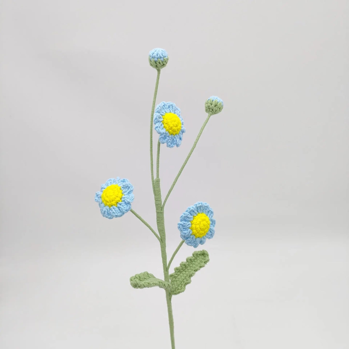 Hemasa 3Pcs Daisy Crochet Flowers Bouquet Cute Knitting Flowers Creative Artificial Flower Handwoven Plant Table Home Decor