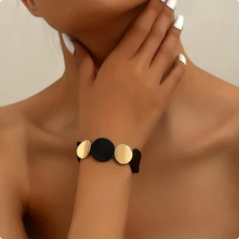 Fashionable Black Gold Contrast Color round Metal Spliced Elastic Line Bracelet European Style Hand Chain Hand Bracelet