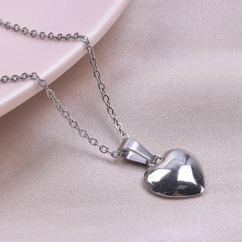1pc Necklace For Women Love Shape Pendants Personality Metal Stainless Steel Charms Jewelry Handmade Craft Fashion Accessories