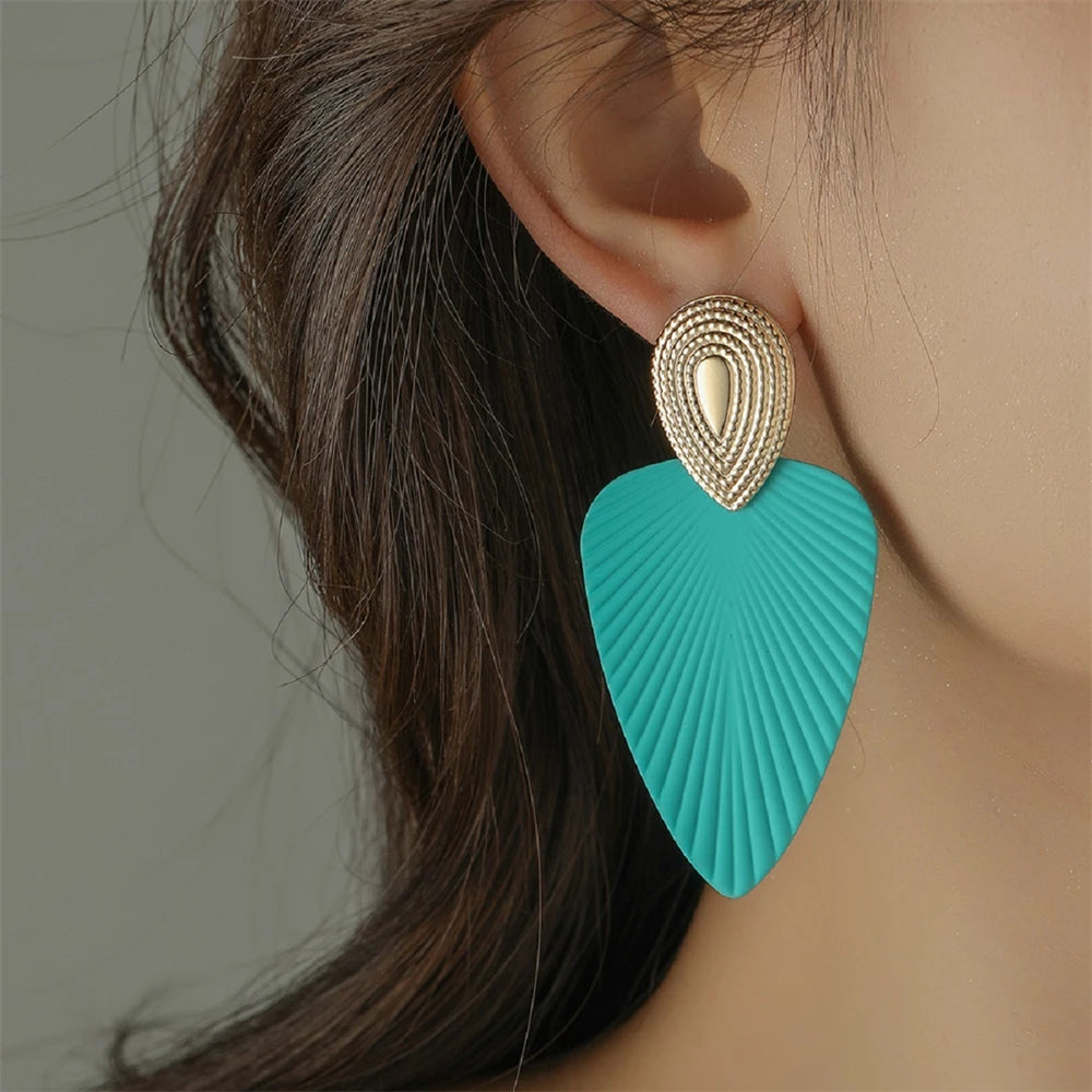 Hemasa Acrylic Leaf Drop Earrings / Bohemian Drop Oil Leaves Shape Earrings /Women's Long Dangle Pendant Minimalist Jewelry Earing