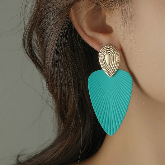 Hemasa Acrylic Leaf Drop Earrings / Bohemian Drop Oil Leaves Shape Earrings /Women's Long Dangle Pendant Minimalist Jewelry Earing
