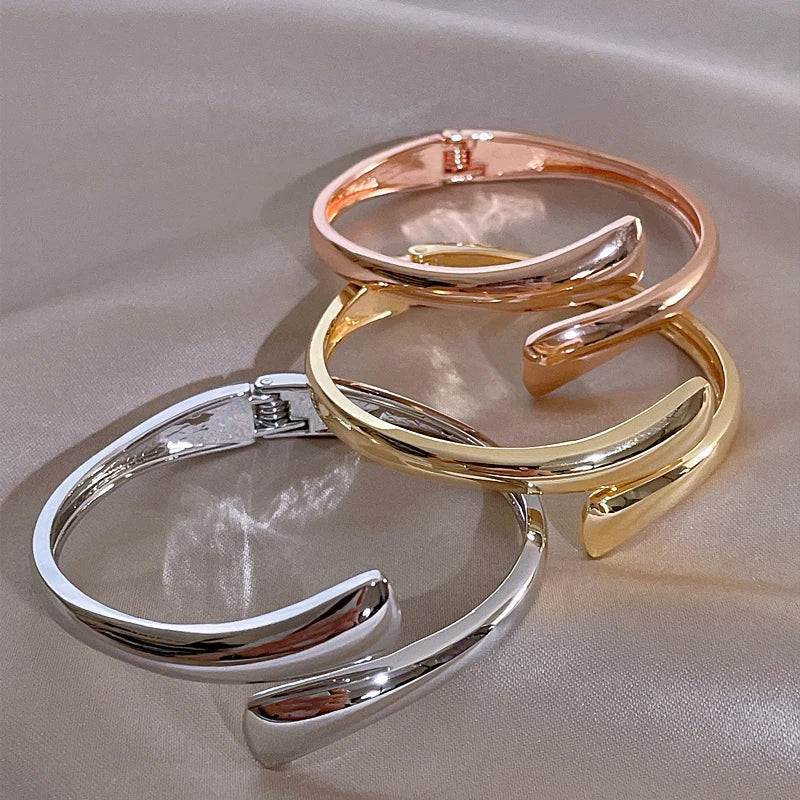 2024 New Design Gold Color Open Bracelets & Bangles for Woman Fashion Charm Alloy Metal Cuff Bracelet Party Jewelry Accessories