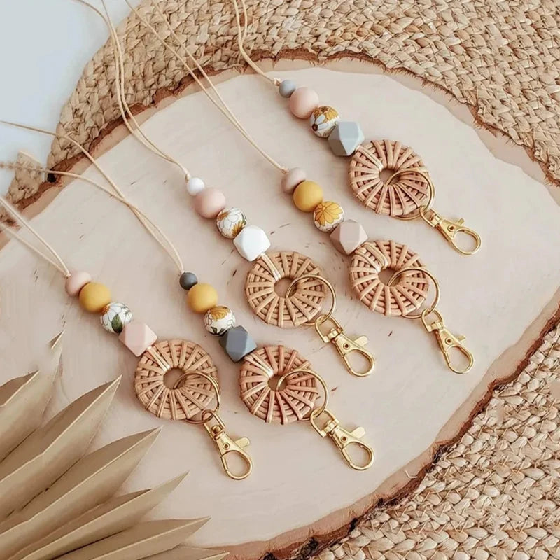 Boho Personalized Design Rattan Badge Lanyard Daisy Floral Silicone Bead Necklace Pendant Teacher Charm Lanyard Gift 2023 New