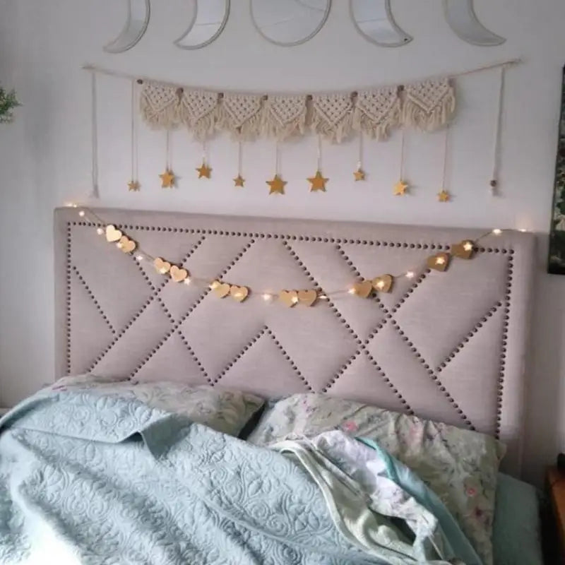 Hand-woven Boho Macrame Tapestry Wall Macrame Macrame Garland Banner with Wood Beads Home Wall Art Decoration for Apartment