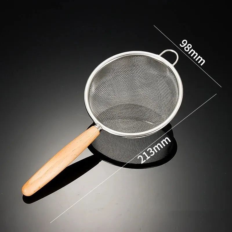 Hemasa 1pc   Stainless Steel Mesh Filter Spoon with Wooden Handle  /Flour Filter Spoon Household Kitchen Fried Food Filter Oil