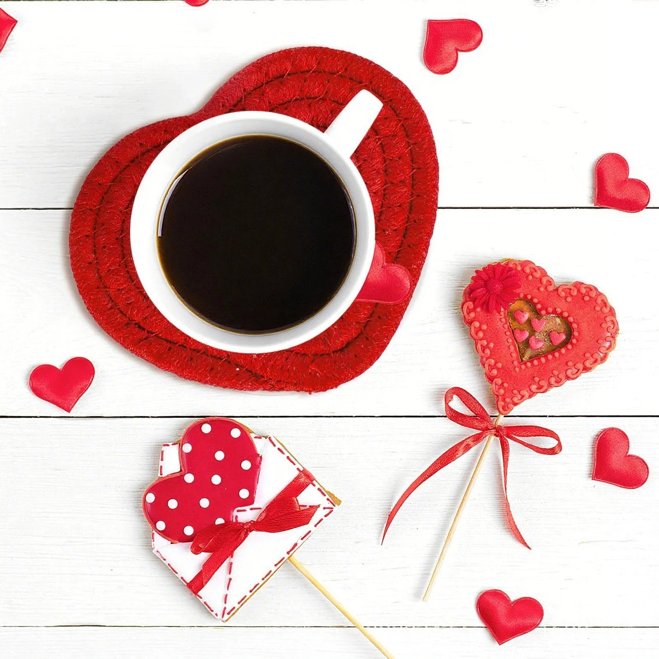 Tejesa  2Pcs Hand-woven Heart-Shaped Coaster Anti-Slip Table Mat /Handmade Cotton Linen Pot Pads