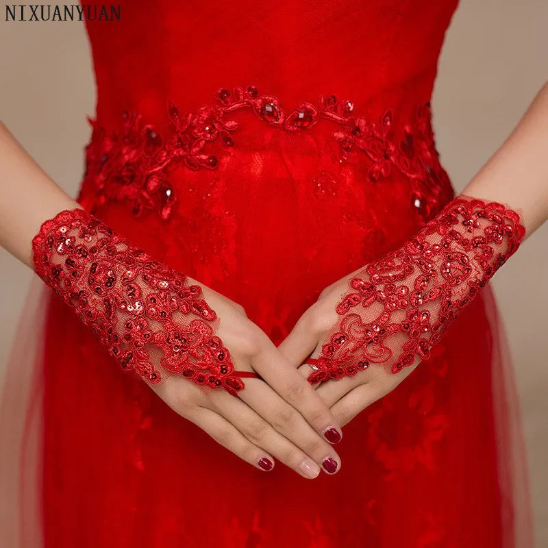 Elegant Beaded Lace Satin Short Bridal Gloves 2025 Fingerless Wedding Gloves White Ivory Wedding Accessories Veu De Noiva