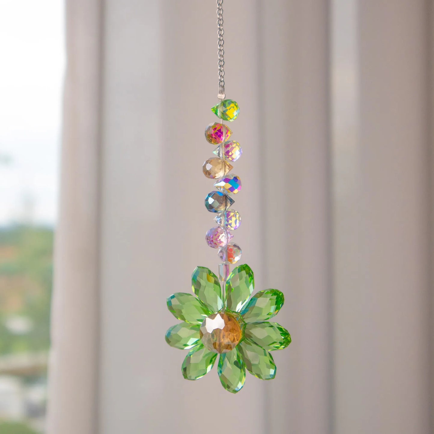 Hemasa Daisy  Crystal Sun Catcher  Window Decors Rainbow Maker Indoor Suncatcher Courtyard Garden Decoration