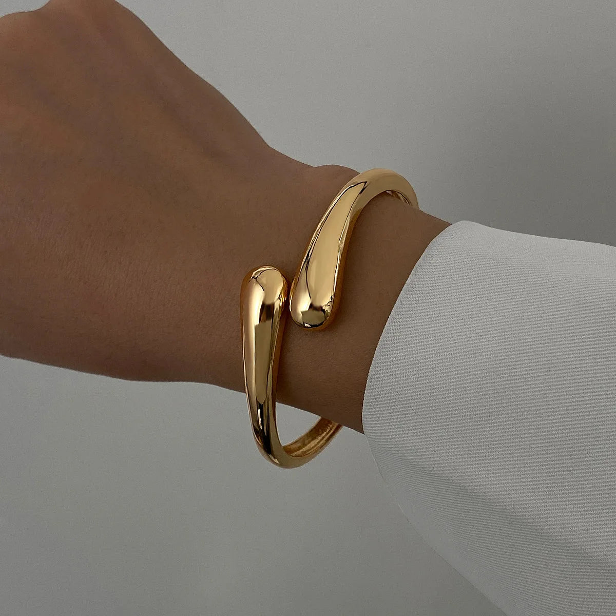 3 PCS Set Gold Color Wide Bangles for Women Girls Classic Exaggerated Big Statement Bracelet Luxury Wedding Party Jewelry Gift