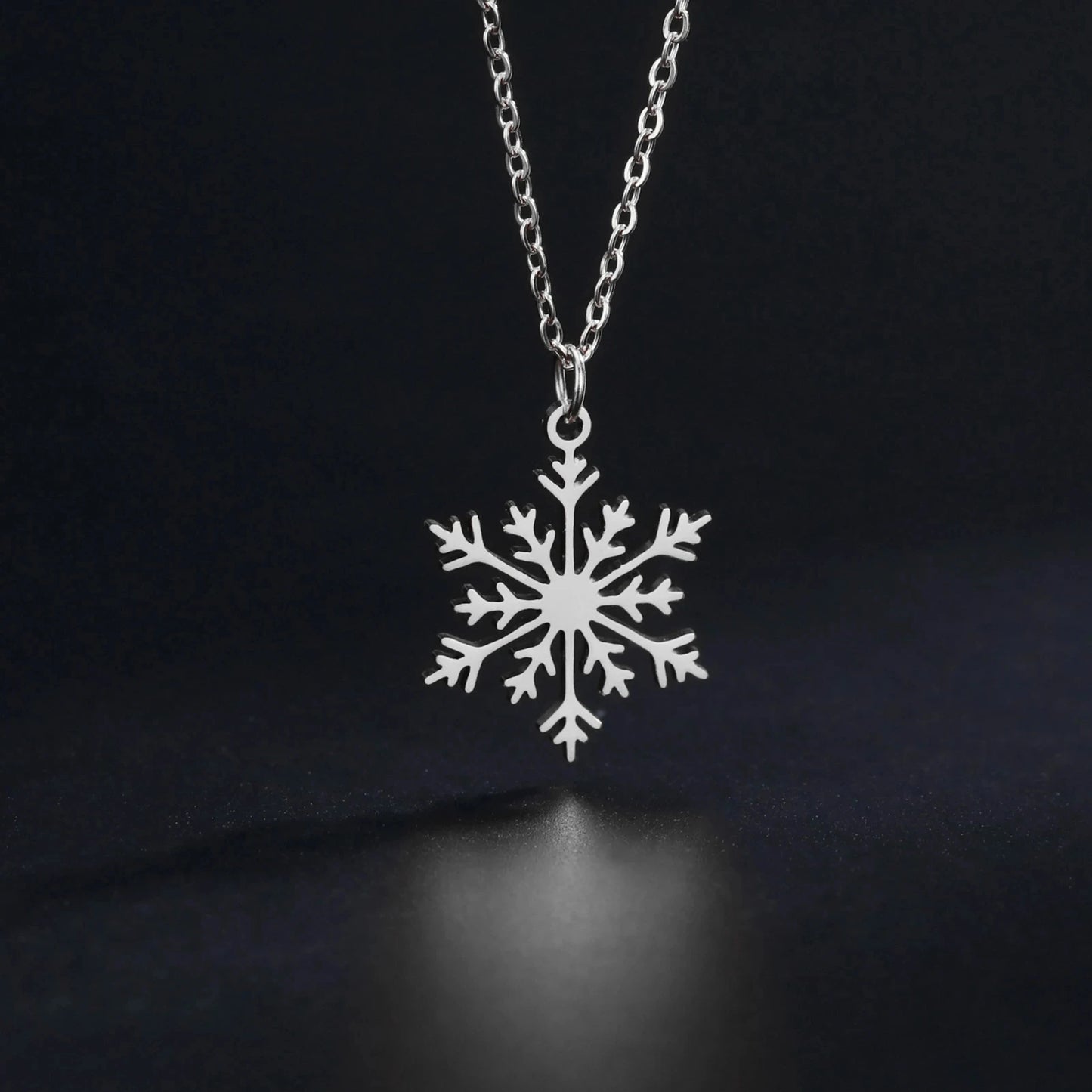 COOLTIME Snowflake Pendant Necklace for Women Stainless Steel Clavicle Chain Choker Fashion Couple Jewelry Valentine's Day Gift