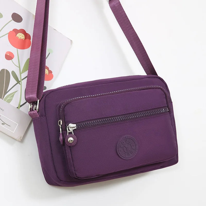 1pc Lightweight Nylon Women's Shoulder Bag,Adjustable Strap,Casual Crossbody Design in Mint,Zipper Closure, Ideal for Everyday