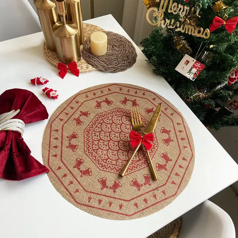 Christmas Retro Jute Placemat Round Printed Woven Dining Table Mat with Wool Ball Heat-Resistant Home Decorative Coffee Cup Mats