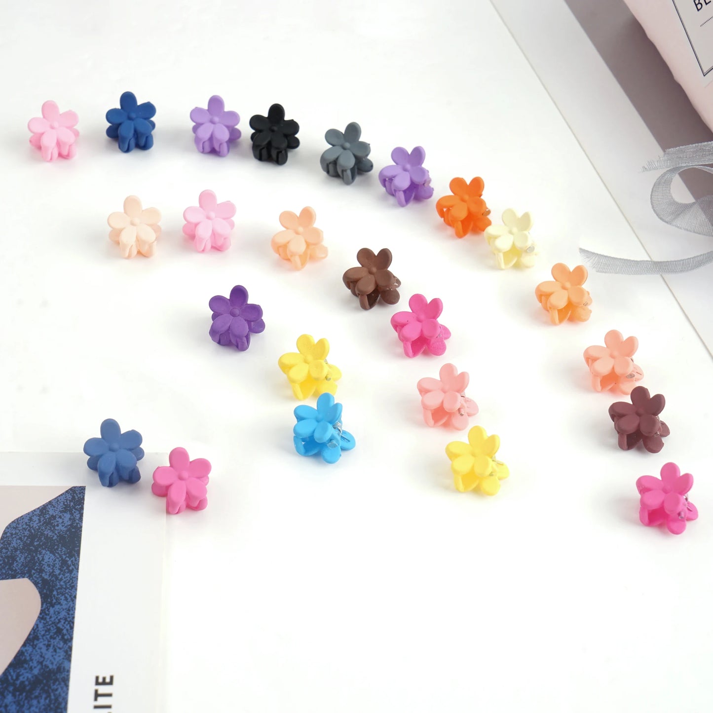 50/100/200 Pcs Candy Color Mini Flower Hair Claws for Baby Girls Cute Fashion Plum blossom shape Kids Children's Hair clips