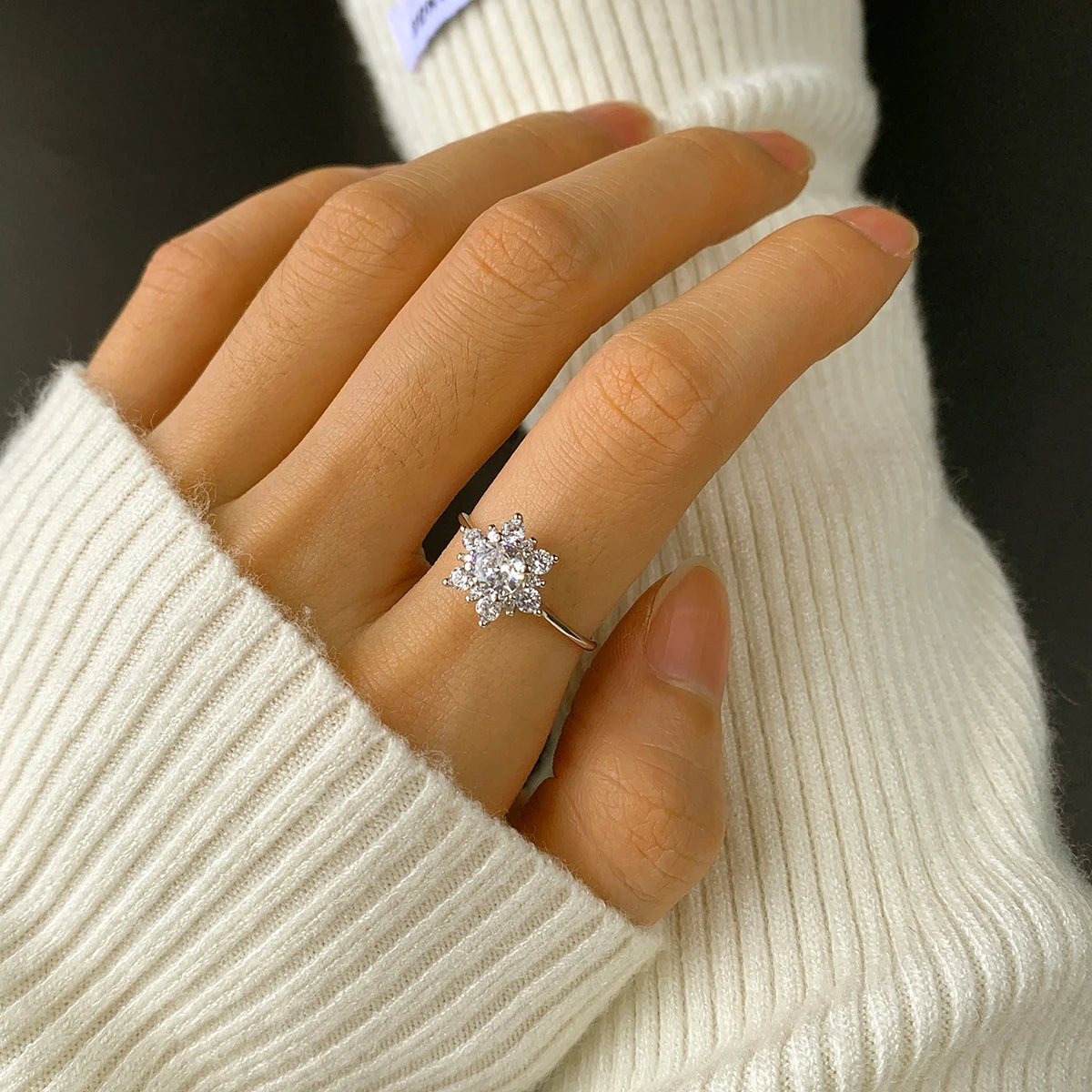 Hemasa Claw-Shaped Snowflakes Full Of Diamond Couple Rings For Women Original Sterling Silver Anniversary Gift Jewelry