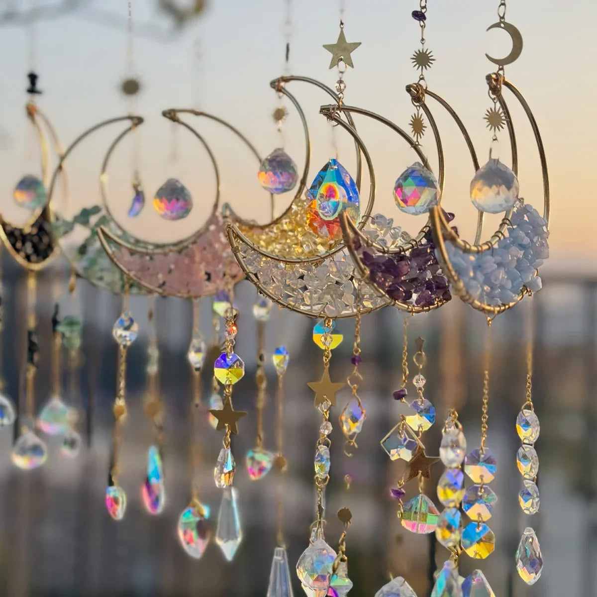 Hemasa Crystal Sun Catcher Wind Chimes Wall Hanging Decor Prism Wind Bell Moon Catchers Rainbow Maker Bedroom Home Decoration Art Gift