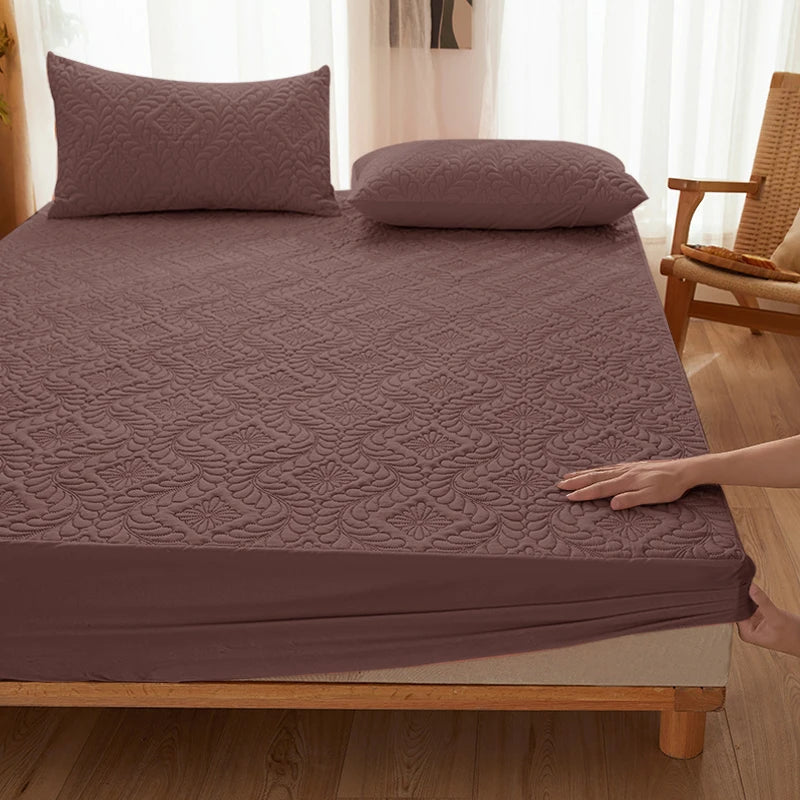 Waterproof Mattress Pad Queen King Mattress Protector Thick Mattress Cover Quilted Fitted Sheet Bed Pad Cover ( No Pillowcase)