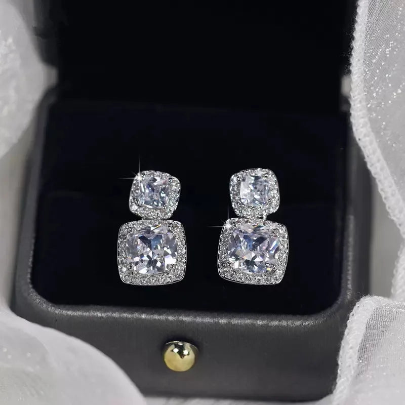 Tejesa Huitan Daily Wear Dangle Earrings with Crystal CZ for Women Fashionable Ear Hanging Accessory High-quality Silver Color Jewelry