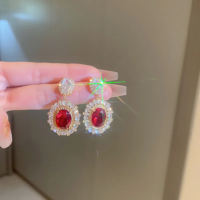 Tejesa Huitan Unique Oval Red Cubic Zirconia Drop Earrings Luxury Gold Color Accessories for Women Anniversary Party Statement Jewelry