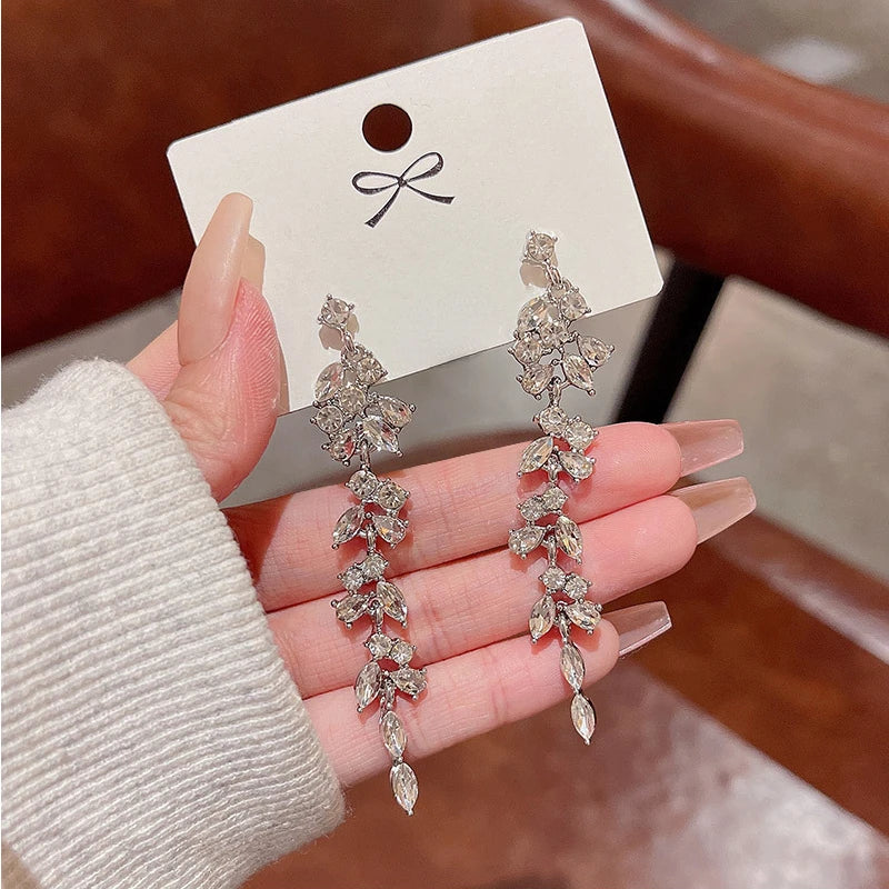 Leaf Long Earrings Drop Earrings Fashion Jewelry Wedding Event Pendant Style Gift  New Fashion Shiny Jewelry  Accessories Gift