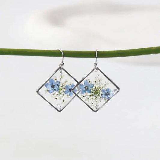 Epoxy Resin Blue Floral Earrings Cute Flower Drop Earring For Women Unique Handmaking Pressed Flowers Earrings Wholesale Jewelry