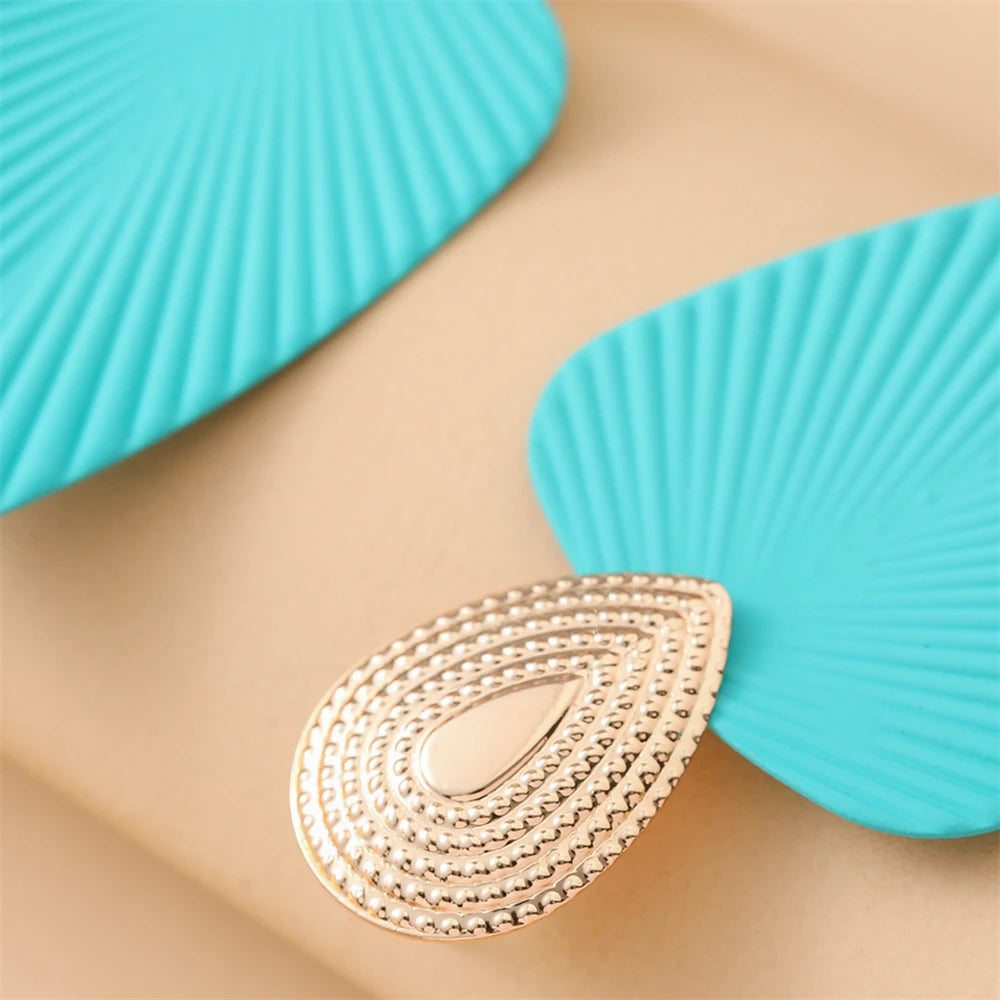 Hemasa Acrylic Leaf Drop Earrings / Bohemian Drop Oil Leaves Shape Earrings /Women's Long Dangle Pendant Minimalist Jewelry Earing