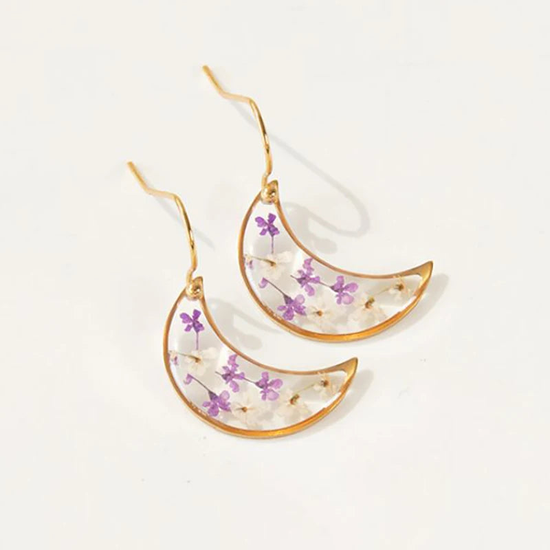 Cute Moon Earring With Flower Unique Epoxy Resin Pressed Flower Earrings Women Creative Star Shape Statement Earring Wholesale