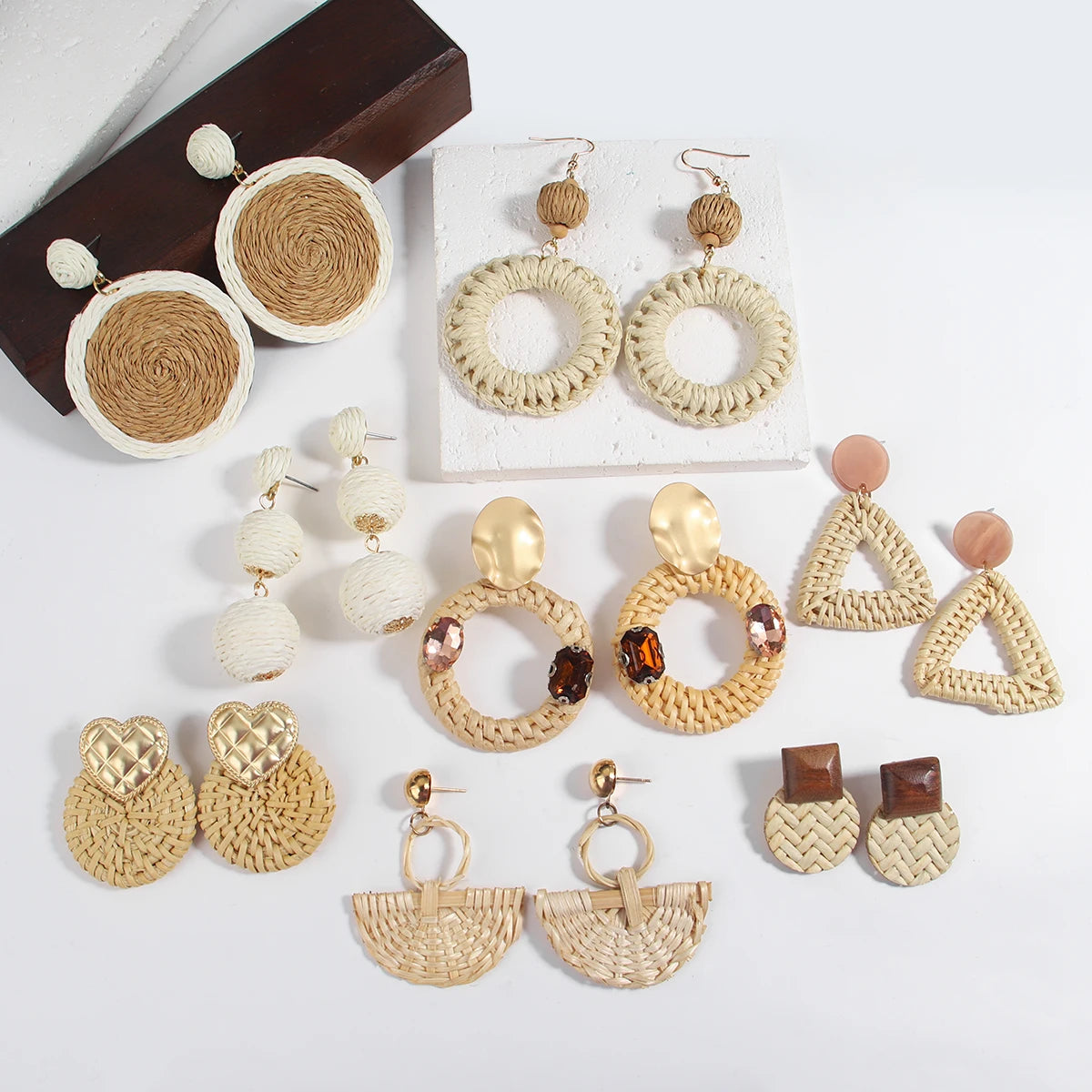 Hemasa Bohemia Handmade Wooden Drop Earrings /Vintage Straw Weave Rattan Vine Braid Round Wood Geometric Earrings
