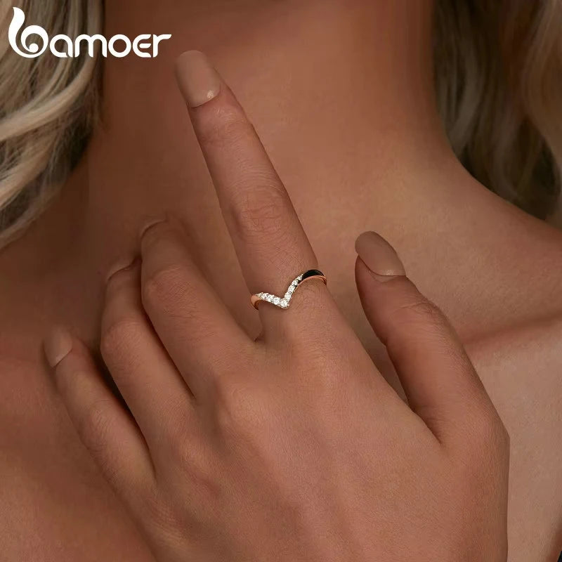 Bamoer V-shape Moissanite Ring Delicate Lab Diamond Ring 925 Sterling Silver for Women Engagement Wedding Jewelry