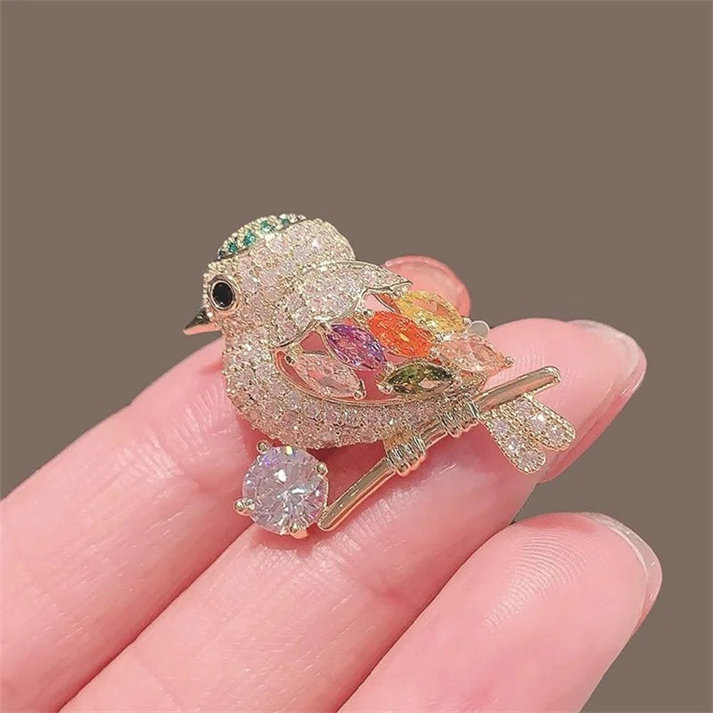 Elegant Cute Bird Brooches for Women Unisex Shiny Rhinestone Zircon Emblem Bee  Butterfly Corsage Badges Lapel Pins Jewelry Gift